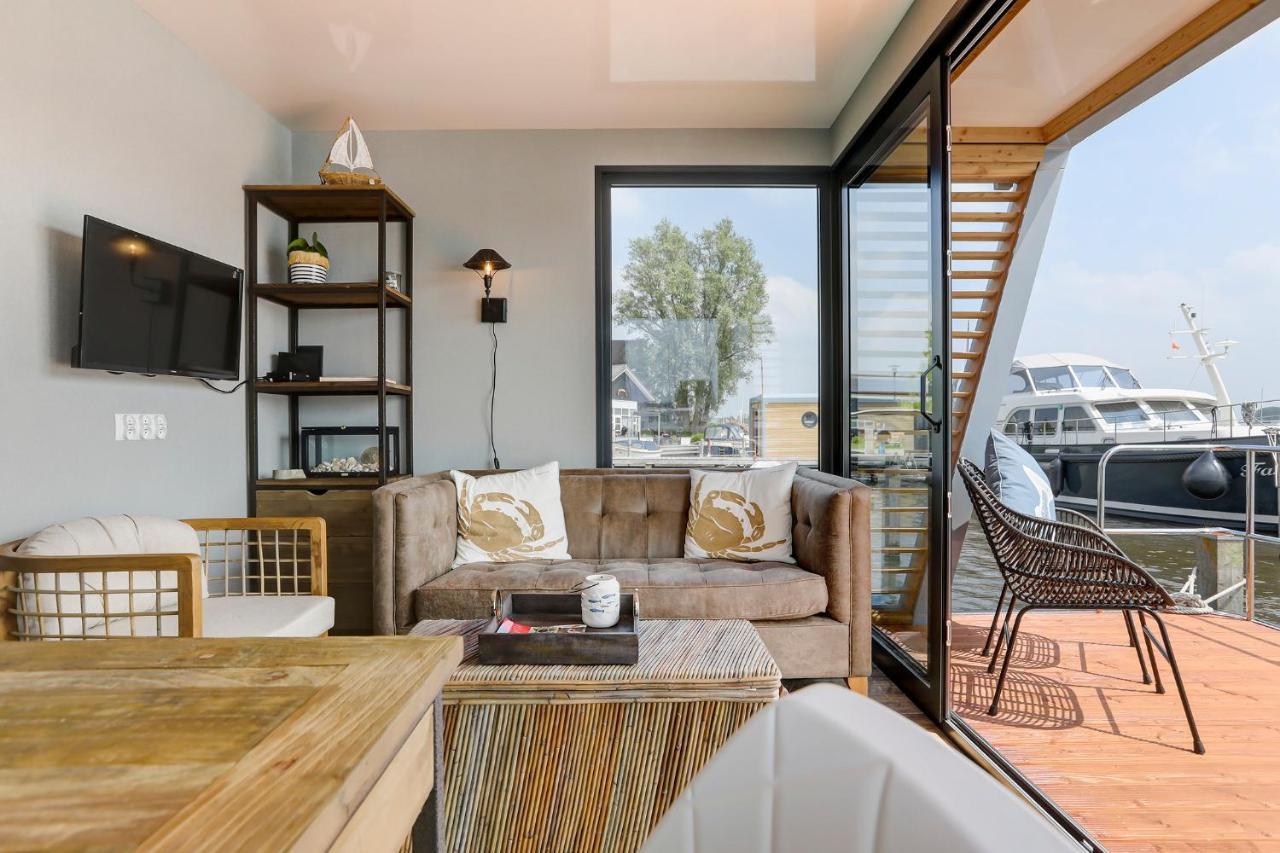فندق Luxe Houseboat Skoft خراو المظهر الخارجي الصورة
